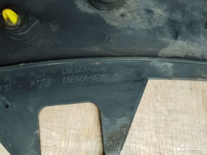 Накладка крыла заднего левого ford transit 2014+