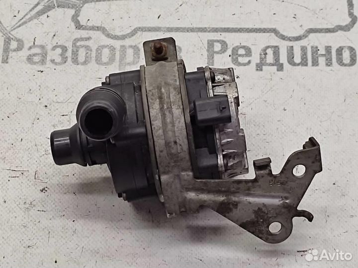 Насос циркуляционный w205 C-class 651.921 2016