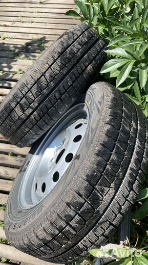 Bridgestone Blizzak Revo GZ 185/60 R14 82S