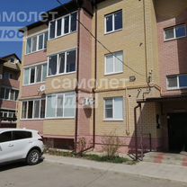 2-к. квартира, 70 м², 3/3 эт.