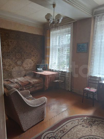 2-к. квартира, 55 м², 2/5 эт.