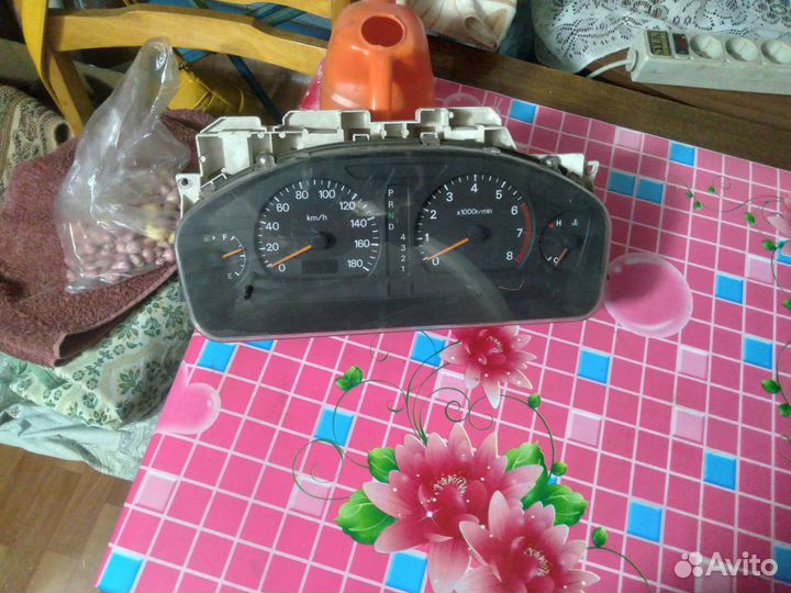 Спидометр Mitsubishi Galant MR550389