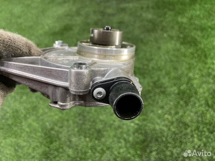 Вакуумный насос Bmw 5 F10 N20B20 2011