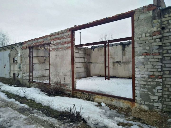 Гараж, > 30 м²