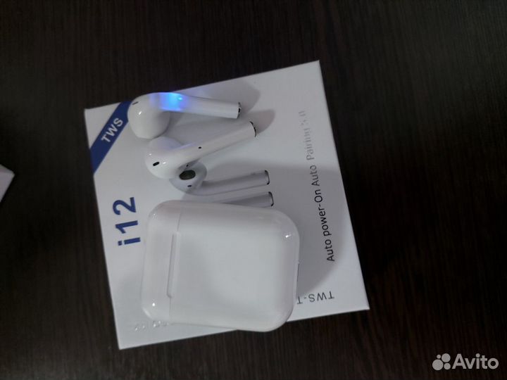 Беспроводные наушники i12 airpods