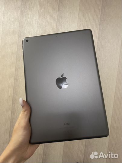 iPad 7th Generation Wi-Fi