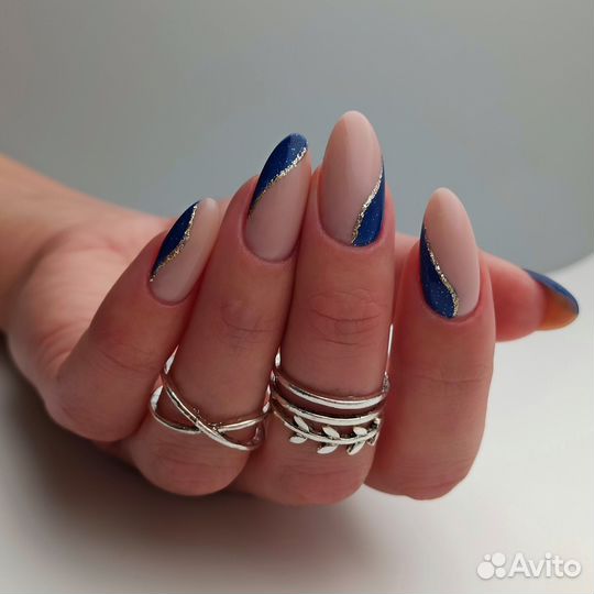 Маникюр и педикюр