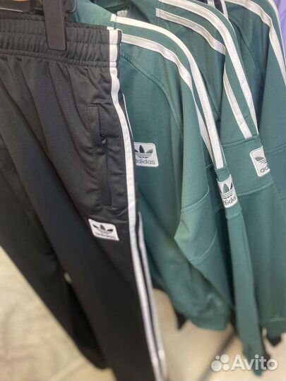 Спортивный костюм adidas мужской