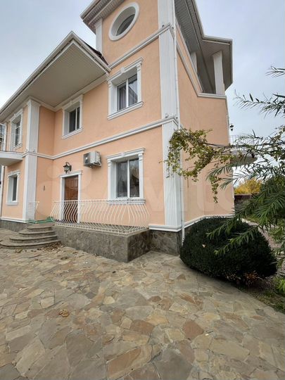 Дом 500 м² на участке 11 сот.