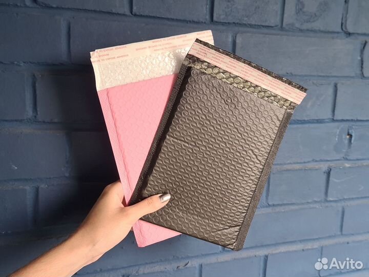 Почтовые пакеты с липким краем