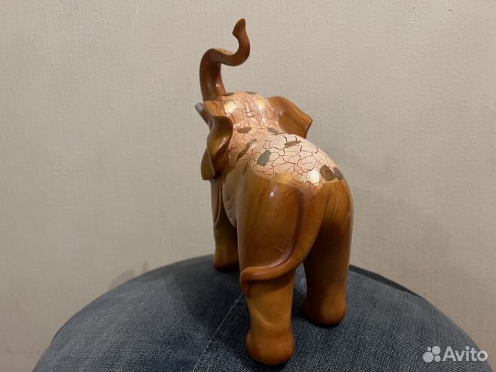 Фигурка слона