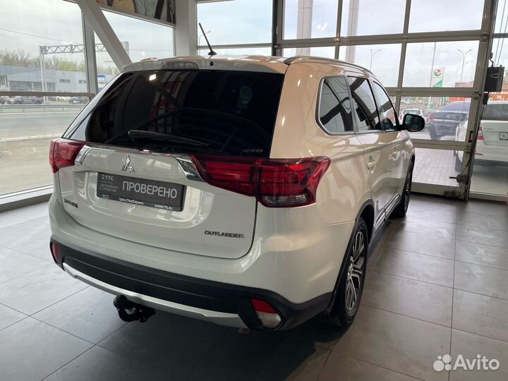 Mitsubishi Outlander 2.4 CVT, 2016, 210 124 км