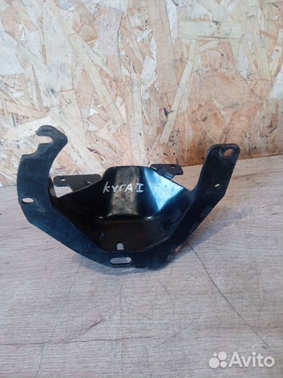 Кронштейн топливного фильтра Ford Kuga 1