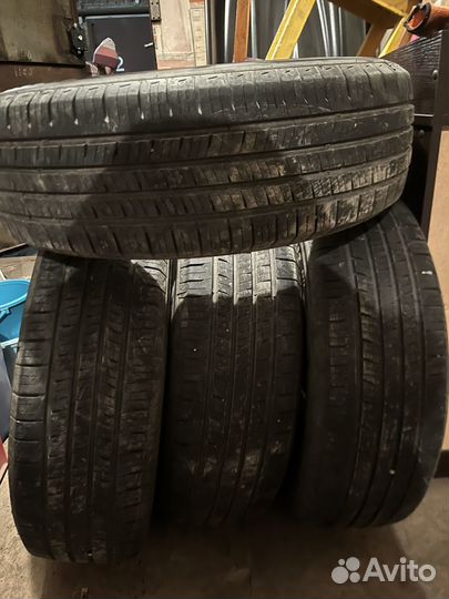 Prinx HiCity HH2 225/65 R17 102H