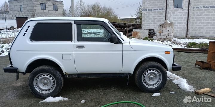 LADA 4x4 (Нива) 1.7 МТ, 2013, 150 000 км