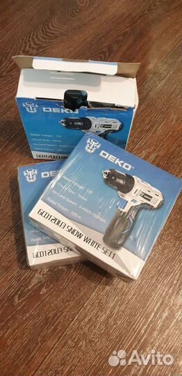 Новый шуруповерт Deko 12v торга нет