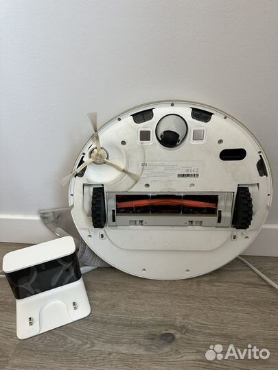 Робот-пылесос Xiaomi Mi Robot Vacuum-Mop Global