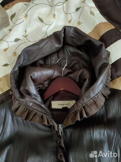 Куртка кожаная женская размер 48-50 б/у