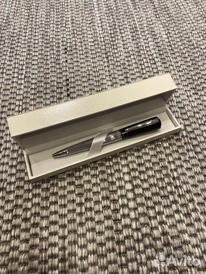 Ручка шариковая Nina Ricci