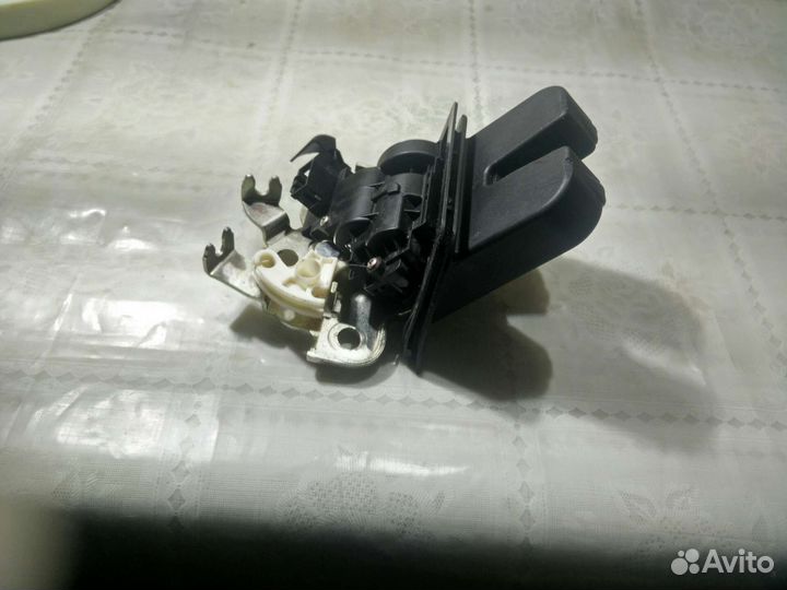 Замок двери багажника Audi Q5