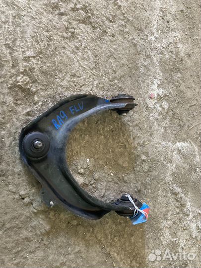 Рычаг передний левый верхний Honda odyssey ra6