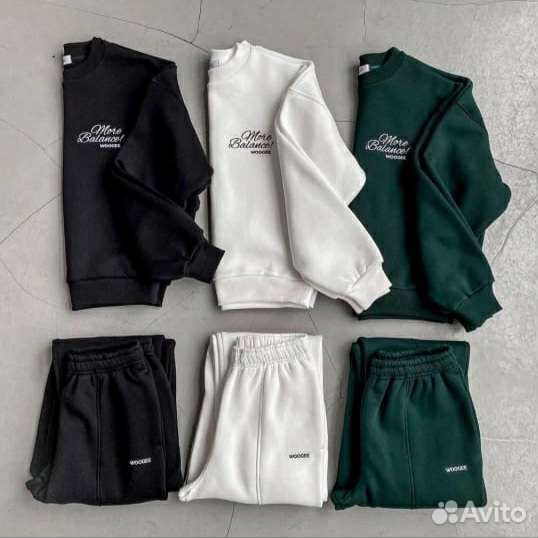 Спортивный костюм женский