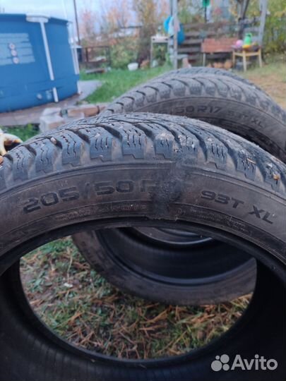 Nokian Tyres Hakkapeliitta 8 205/50 R17 93T