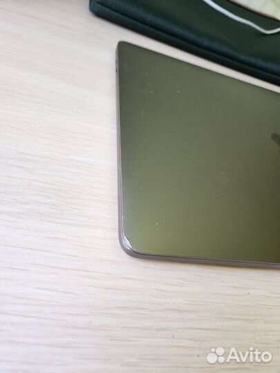 Apple MacBook Pro 13 2017 i7 16gb