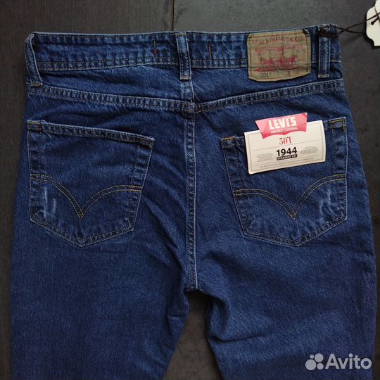 Мужские джинсы levis 501 2 футболки Levis