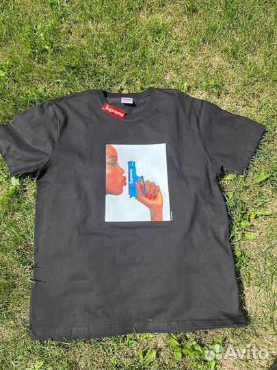 Футболка supreme