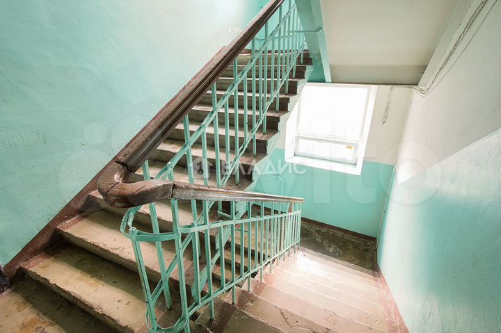 2-к. квартира, 54 м², 2/4 эт.