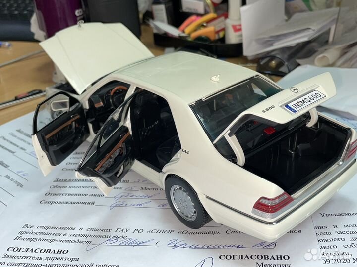 1:18 Mercedes-Benz s-classe w140