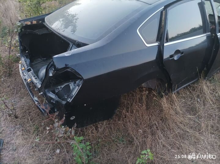 Крыло (четверть) заднее Nissan Teana J31