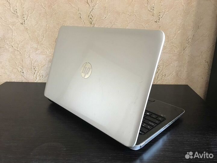Ноутбук HP Pavilion 17 Silver 17 дюймов 4 ядра