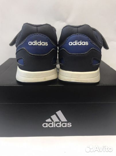 Кроссовки adidas Р-р 30,5