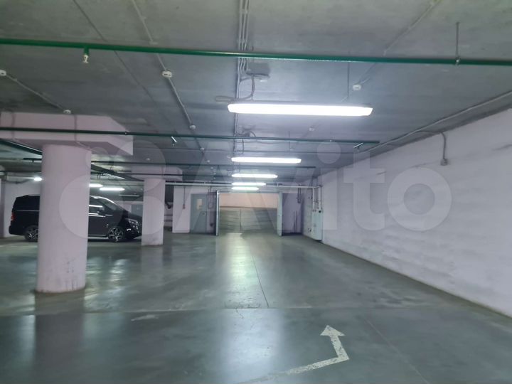 Машиноместо, 24 м²
