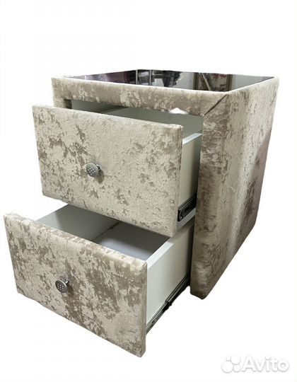 Тумба прикроватная