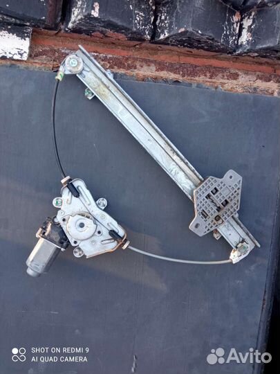 Стеклоподъемник передний левый киа Рио 3