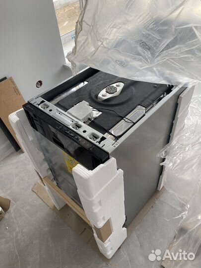 Посудомоечная машина(Польша)electrolux EEA12100L