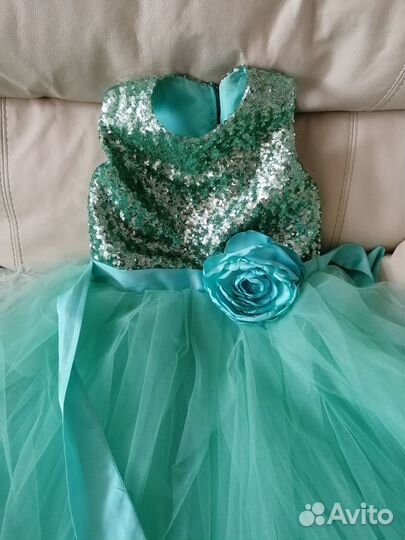 Вечернее платье