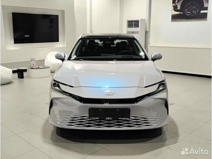 Toyota Camry 2.0 CVT, 2024