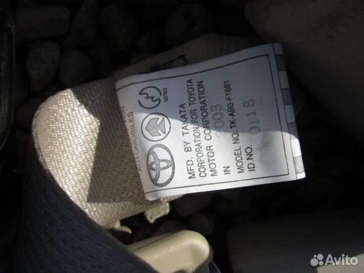 Ремень безопасности задний Toyota Allex ZZE122