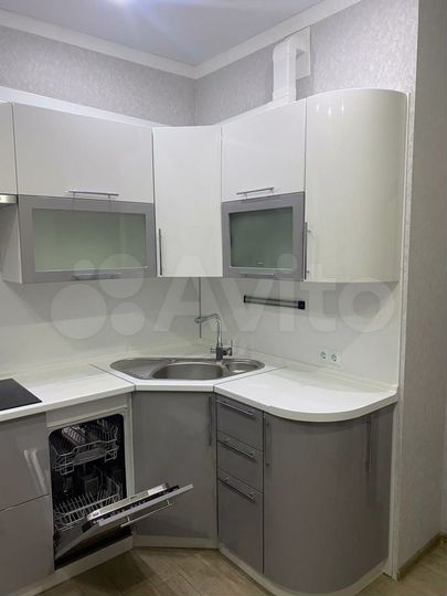 2-к. квартира, 64,4 м², 9/16 эт.