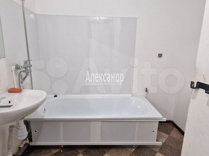 2-к. квартира, 53 м², 9/12 эт.