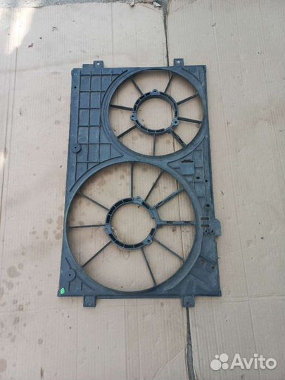 Диффузор 1K0121207BB Шкода Октавия А5, VW