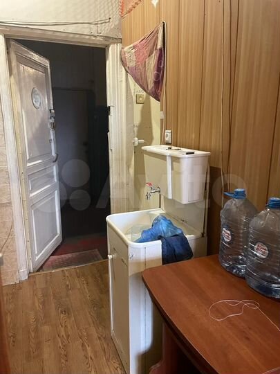 Комната 25,1 м² в > 9-к., 2/4 эт.