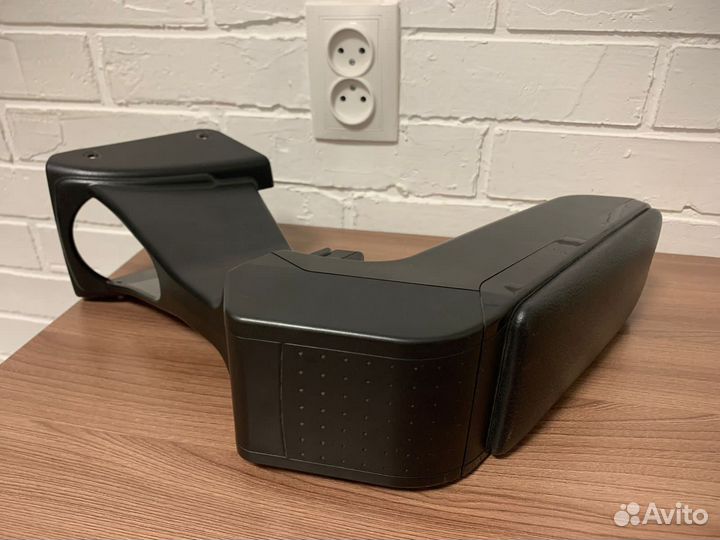 Подлокотник на renault logan 2