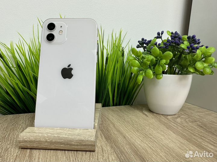 iPhone 12, 64 ГБ