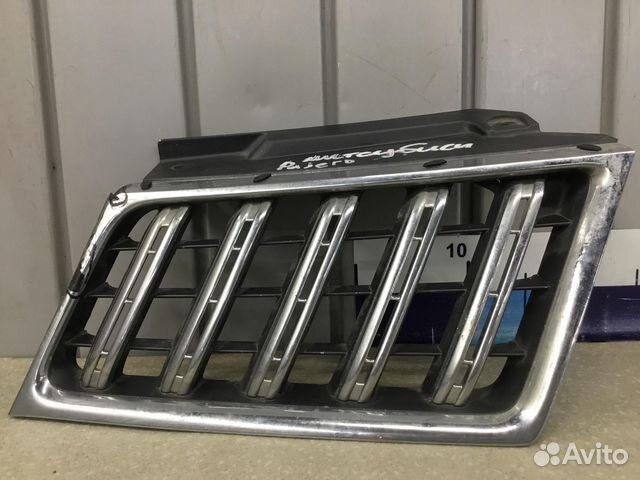 Решетка радиатора Mitsubishi Pajero Montero Sport