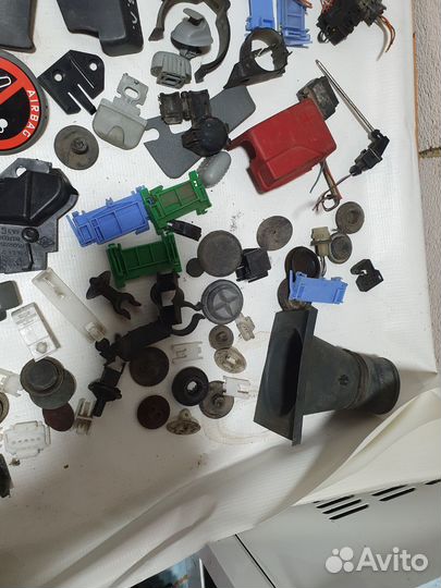 Клипсы накладки идругое рено лагуна 1